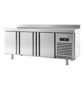 Table réfrigérée positive sous comptoir 3 portes