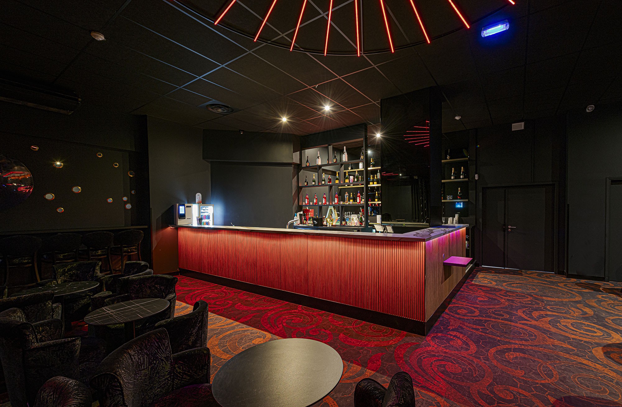  Agencement bar de discothèque 