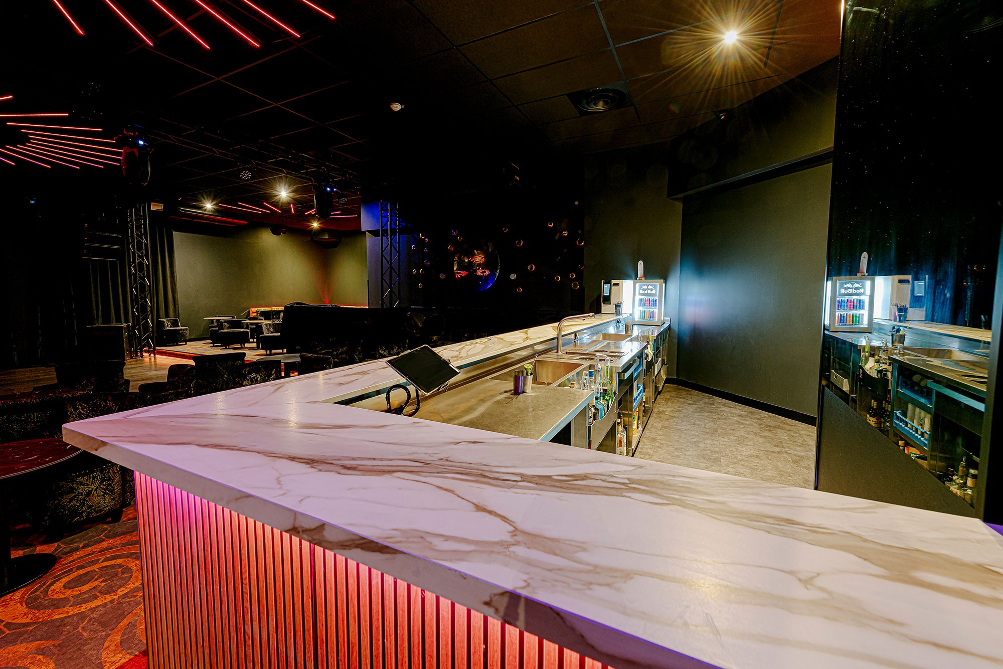  Agencement bar de discothèque 