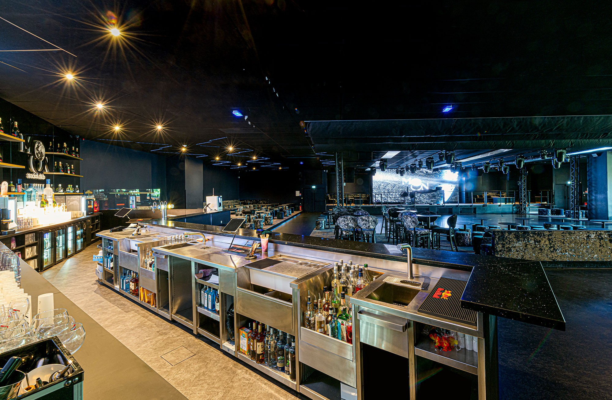  Agencement bar de discothèque 