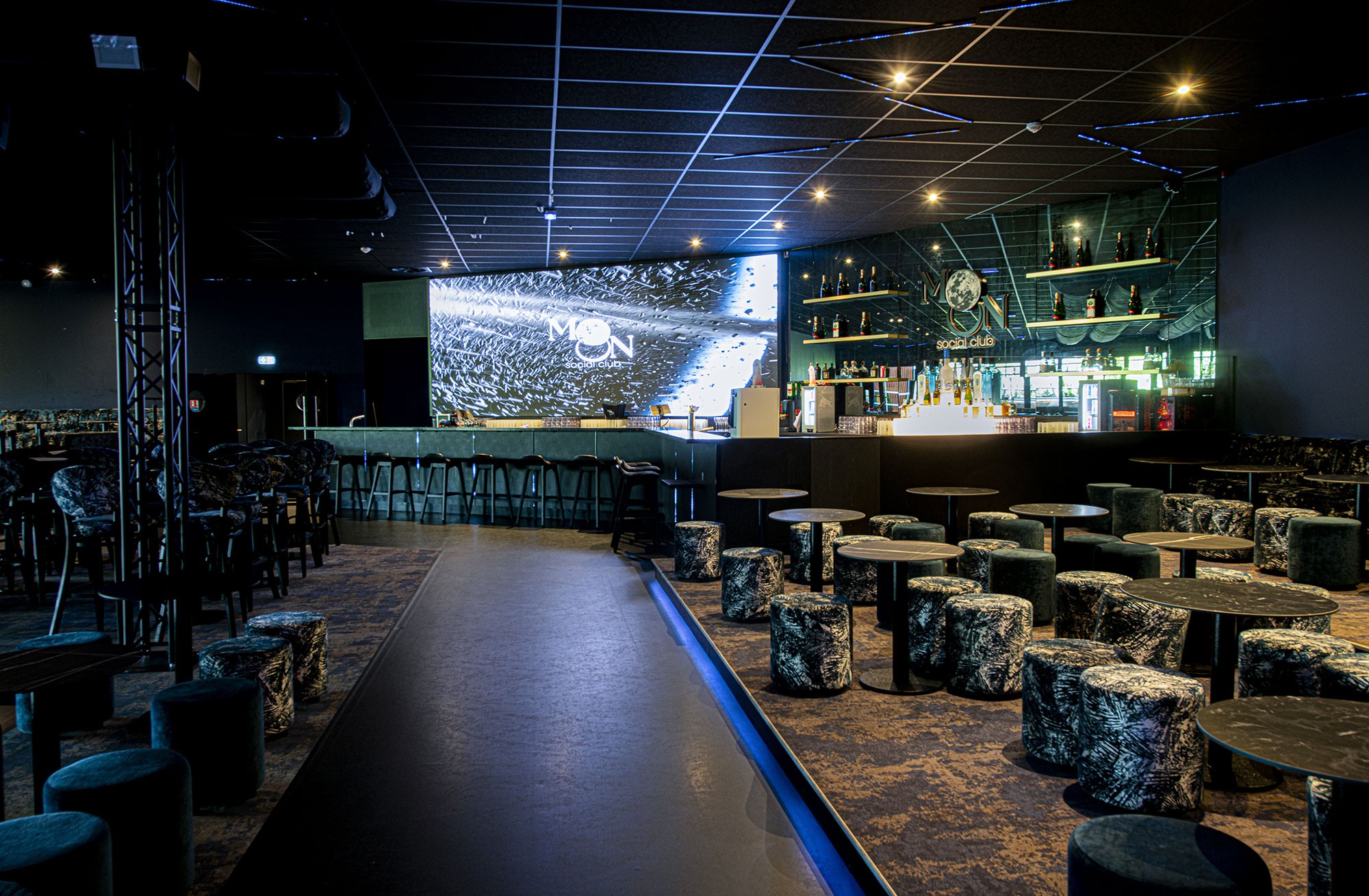  Agencement bar de discothèque 