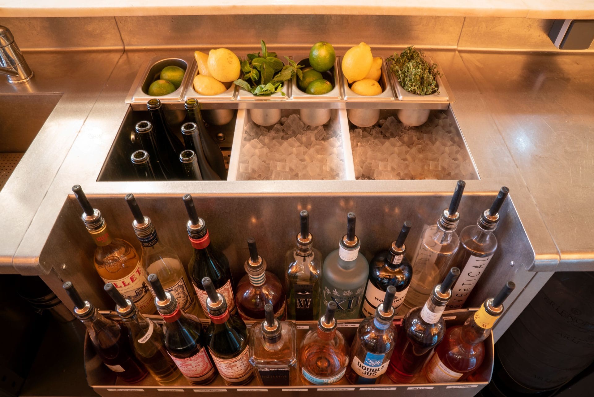 Agencement de station cocktail de bar