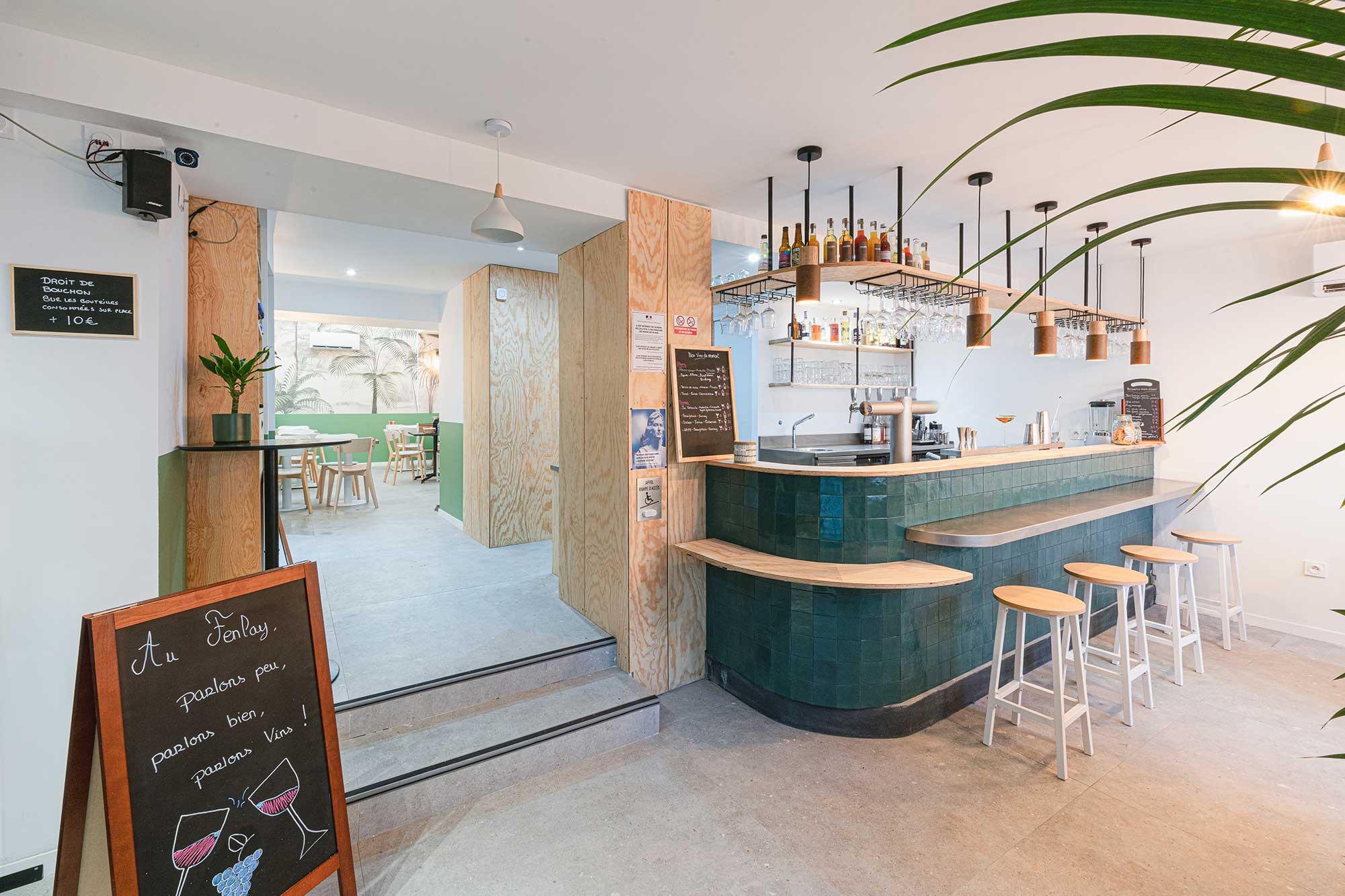  Bar à vin et office cuisine 