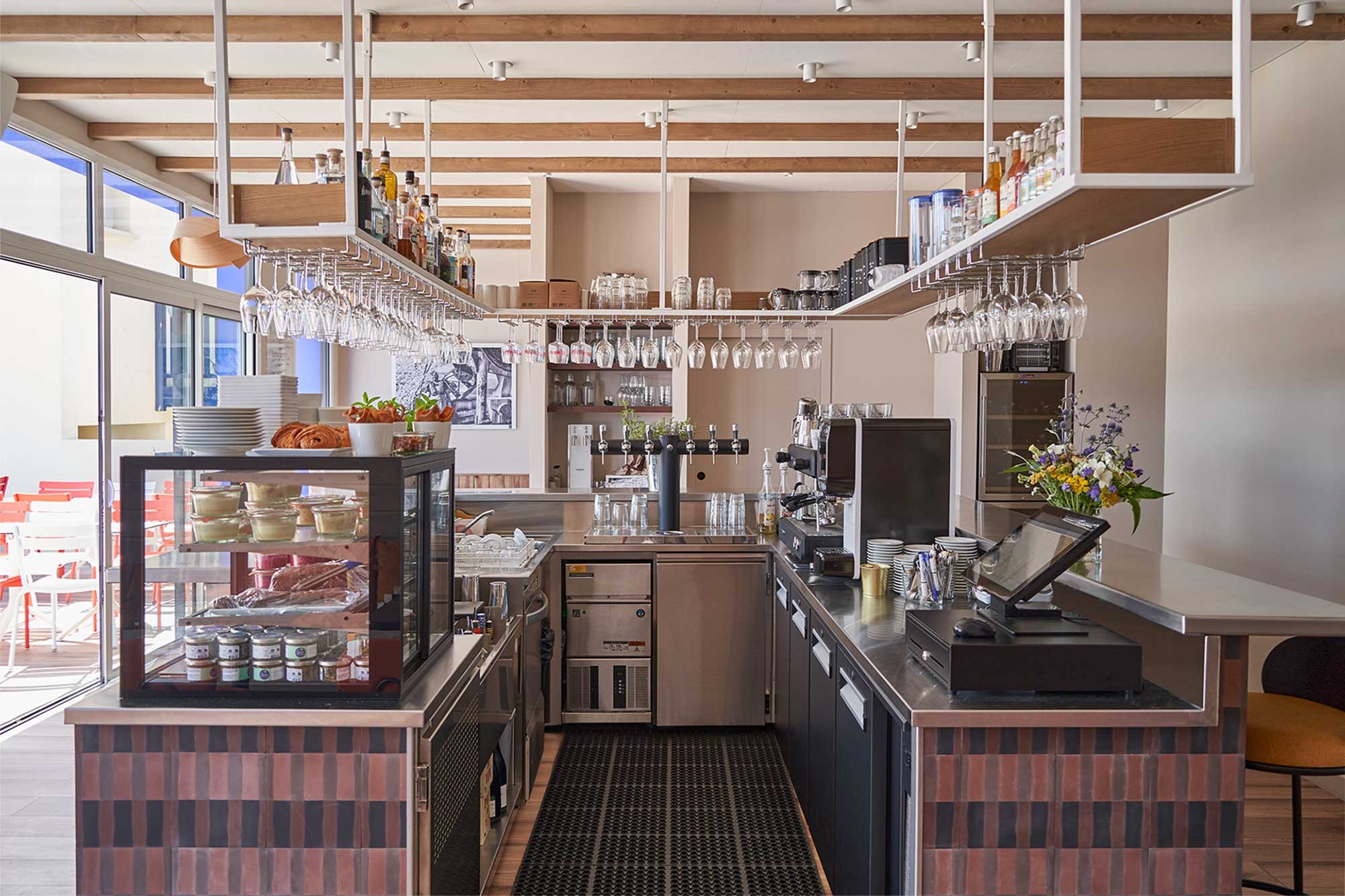 Bar en U de brasserie