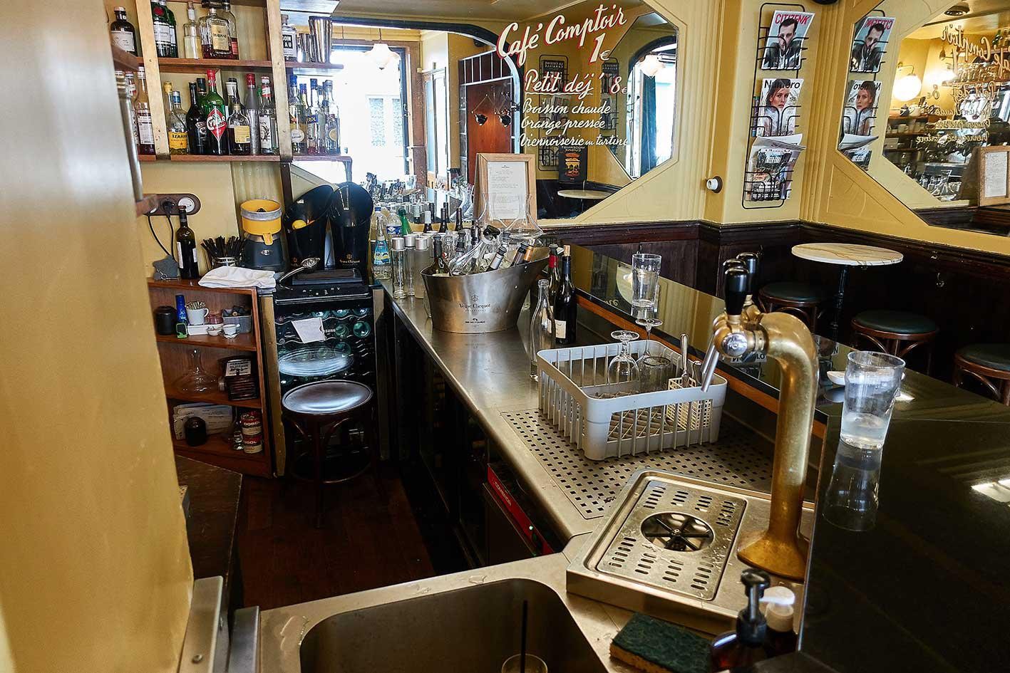 arrière bar inox de restaurant