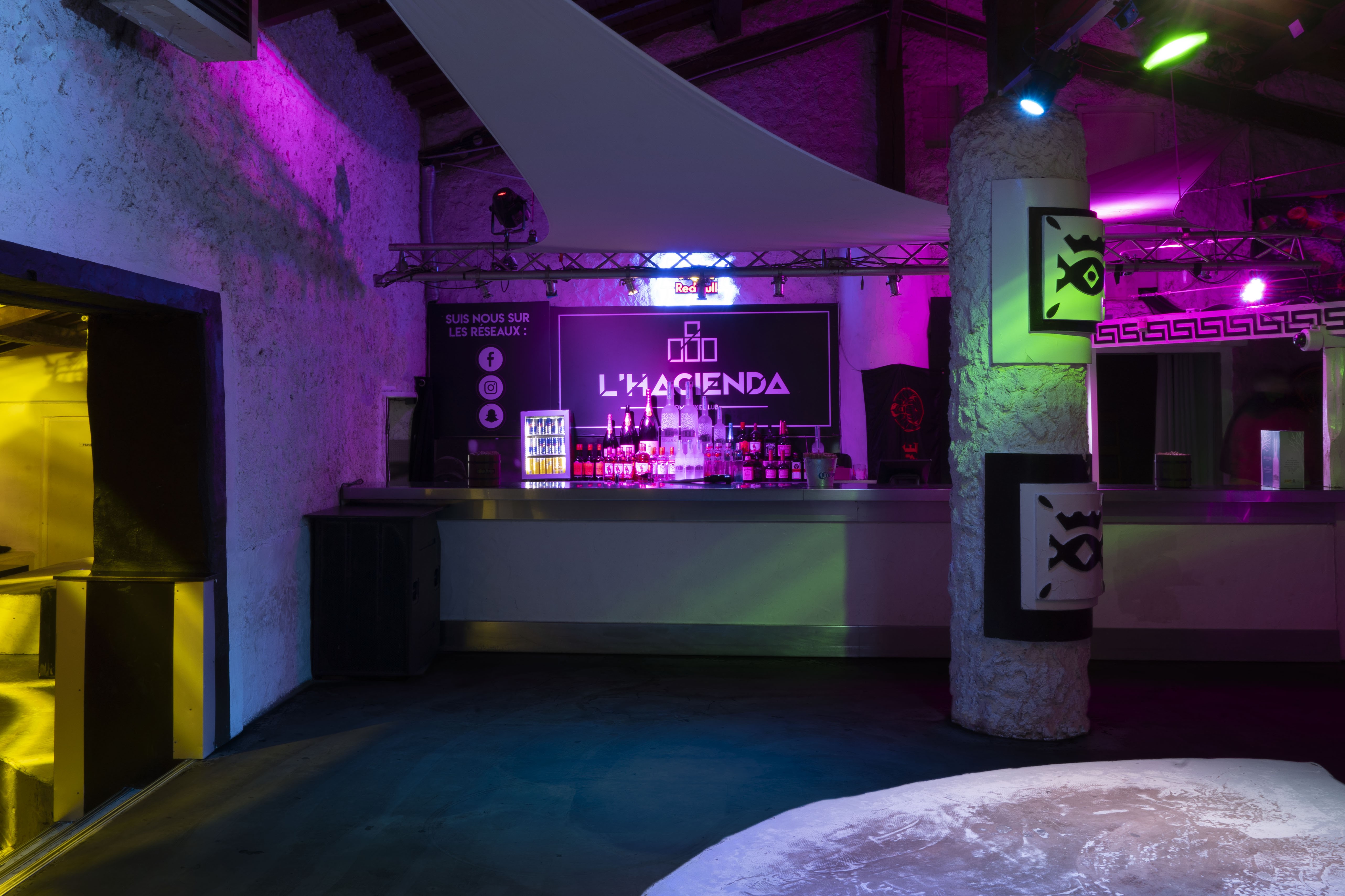 agencement comptoir bar club