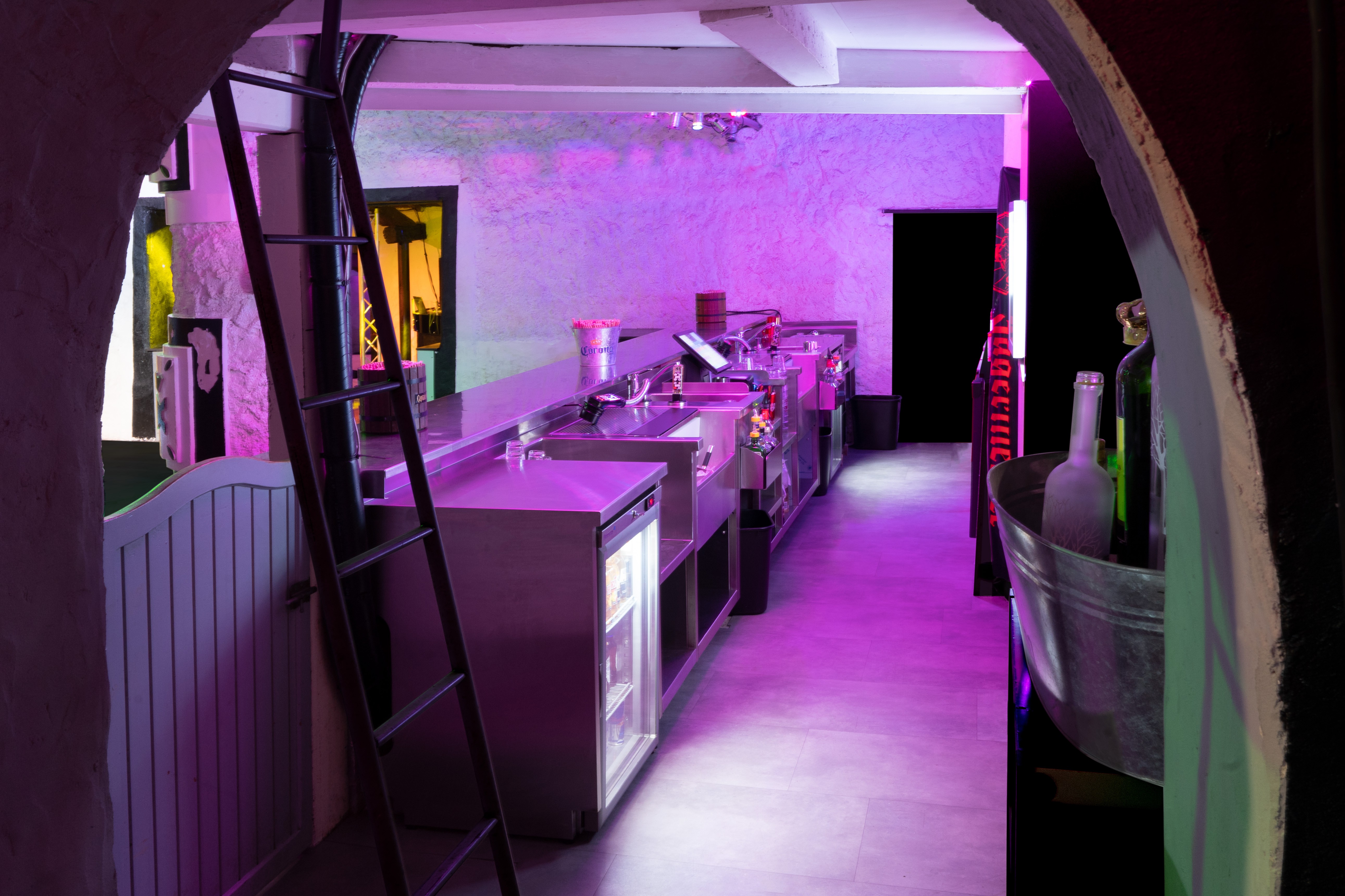 agencement station cocktail inox de discothèque