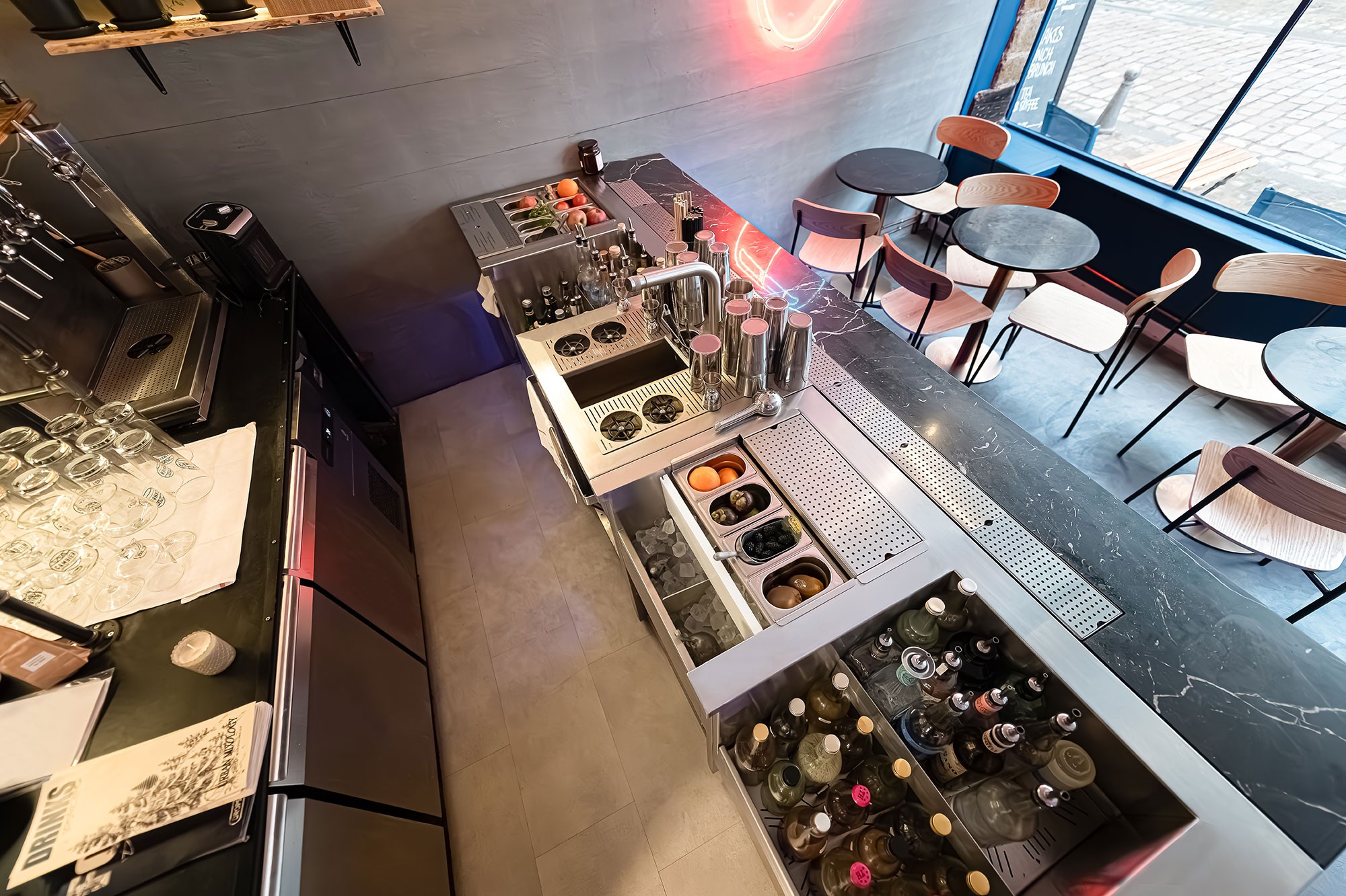  bar cocktail station 