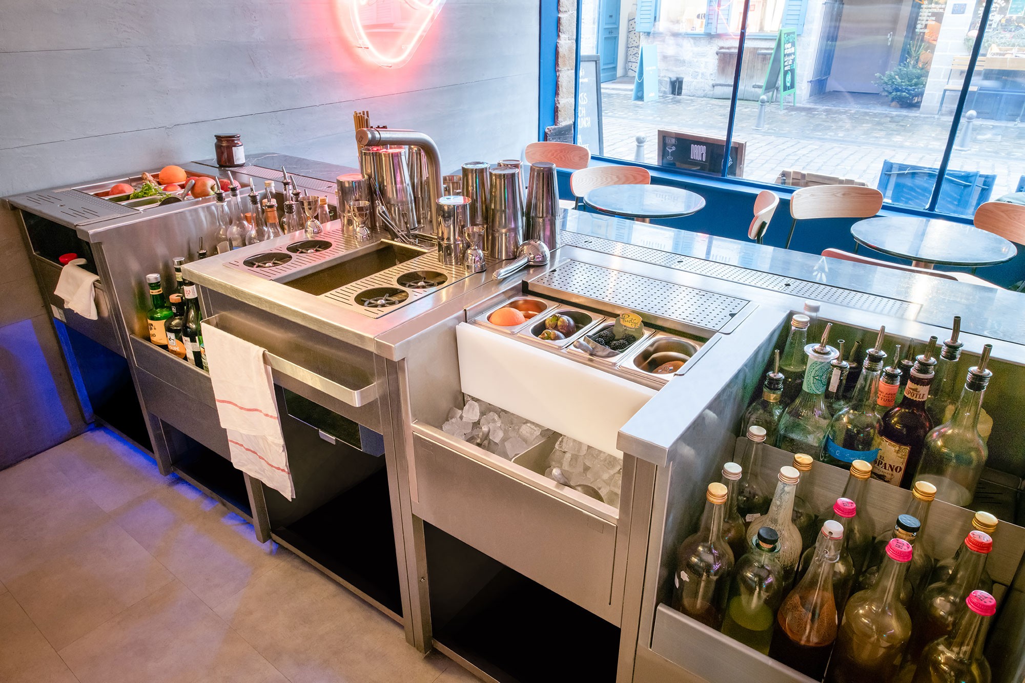  shared cocktail station 