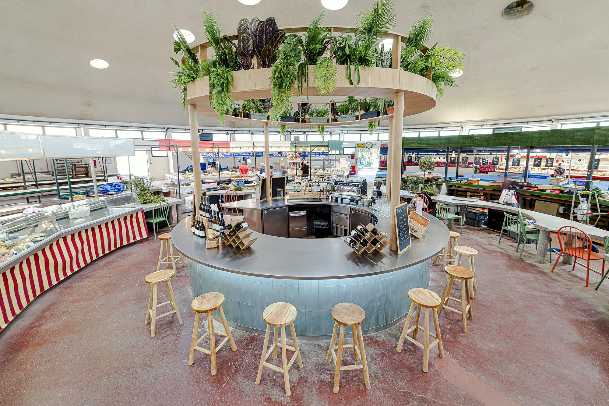  station de bar circulaire 